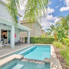 Pool Home! 5BR w Patio & Free Parking near Disney