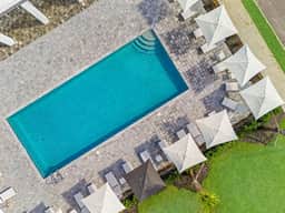 Resort Oasis: 3BR Townhome w Free Parking near WDW - Image 3