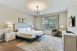 Fantastic balcony view 3BR near Epic Universe! - Image 5