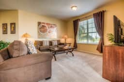 Spacious 3BR Condo near Convention & Theme Parks - Image 4