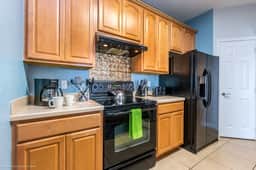 Fantastic 3BR Condo close to OCCC & Epic Universe! - Image 2