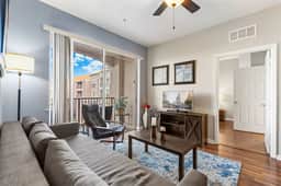 Amazing Pet-Friendly 3BR condo near Epic Universe! - Image 3