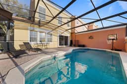 Themed rooms • Pvt pool • BBQ • Near Disney - Image 2