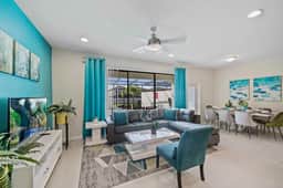 Pool Townhome 5BR w Theme Rooms, Patio near Disney - Image 2