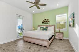 Cottage Retreat! 2BR w Pvt Pool & Balcony near WDW - Image 5