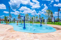 FREE Waterpark Fun! 2BR Condo near Themepark & WDW - Image 4