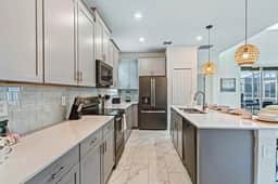Pool, Themed Rooms & Man Cave! 5BR Oasis - Image 4