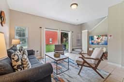Amazing 3BR Home w Balcony very close to Disney! - Image 3