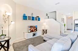 Charming 4BR Townhouse w/ PVT Pool & Resort Access - Image 2