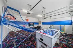 Sleeps 22•Pvt pool•Theater•Game room - Image 5
