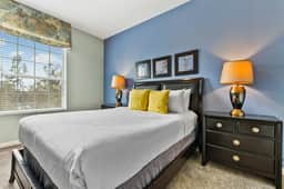 Orlando 3-Bedroom Condo w Balcony near Theme Parks - Image 2