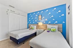 4BR Fun House! with Private Pool near Disney! - Image 4