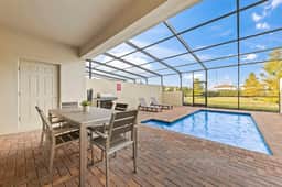 Theme Rooms! 5BR Townhouse w Pool in Kissimmee - Image 3