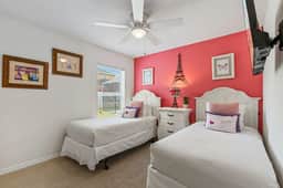 Sleeps 8·Pvt Pool·Game Room·Clubhouse Amenities - Image 5