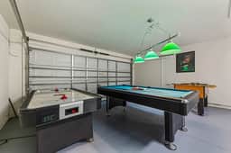 Sleeps 8·Pvt Pool·Game Room·Clubhouse Amenities - Image 3
