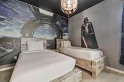 Sleeps 22•Pvt pool & spa•Game room - Image 4