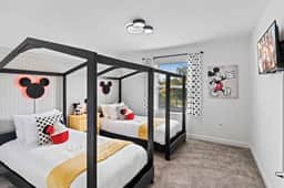 Resort Access 4BR Retreat w Pool near Disney World - Image 3