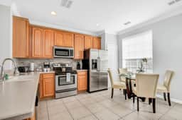 Vista Cay 3BR Townhome w Resort Pool near Parks - Image 3