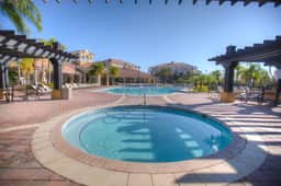 Vista Cay 3BR Townhome w Resort Pool near Parks - Image 5