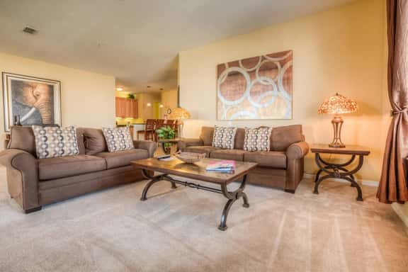 Spacious 3BR Condo near Convention & Theme Parks - Image 1