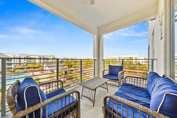 Amazing Mickey Mouse-themed 2BR near Disney! - Image 1