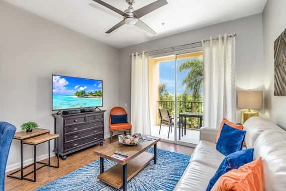 Resort Condo: 2BR w/ Balcony near Disney - Image 1