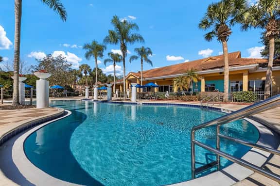 Themed rooms • Pvt pool • BBQ • Near Disney - Image 1
