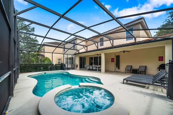 Spacious Home w/ Private Pool/Spa! *Sleeps 21* - Image 1