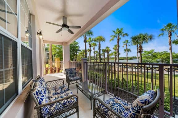 Balcony Lake View 3BR Condo near Epic Universe! - Image 1