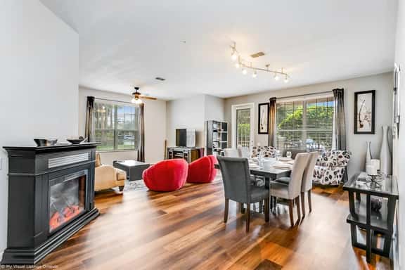 Prime Location Resort! 4BR Condo near Disney, OCCC - Image 1