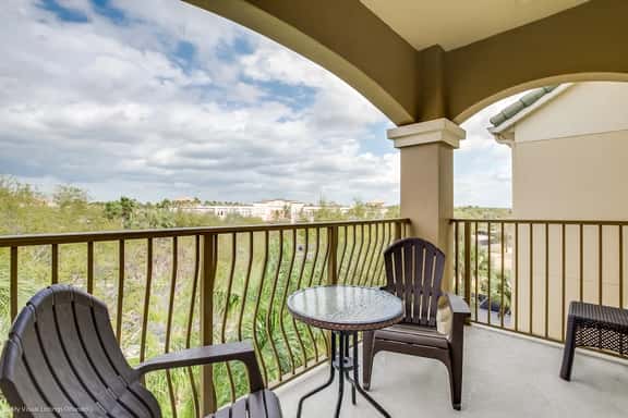 Disney near: 2BR Getaway w Balcony & Resort Access - Image 1