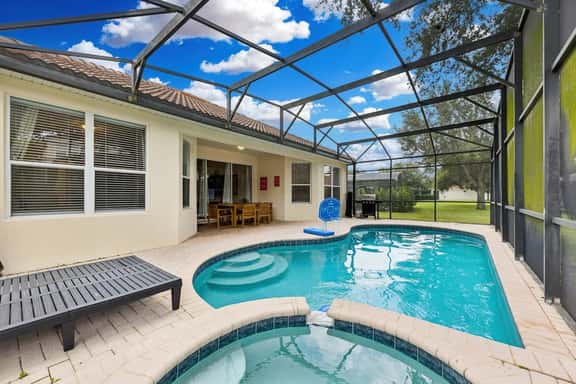 Private Pool! 5BR Home w Nemo Themed Room near WDW - Image 1