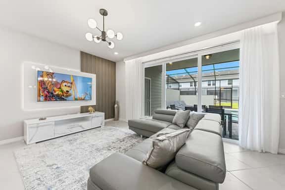 Incredible 5BR Home•Near Disney•Pvt Pool•BBQ•Wi-Fi - Image 1