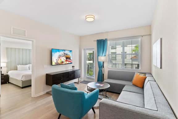 Resort Condo 3BR Retreat near Disney - Image 1