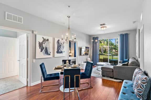 Resort Condo 3BR w Lake Access near Disney Orlando - Image 1