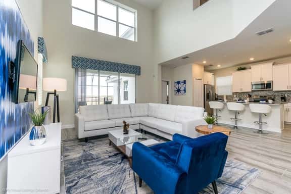 Lake Views! 5BR Home w Pool & Themed Room - Image 1