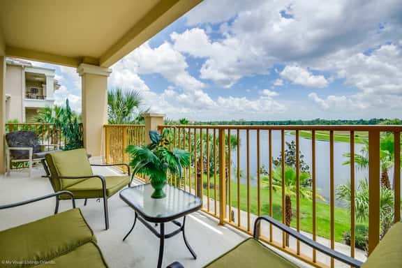 Lake View 3BR Resort Condo near Convention Center - Image 1