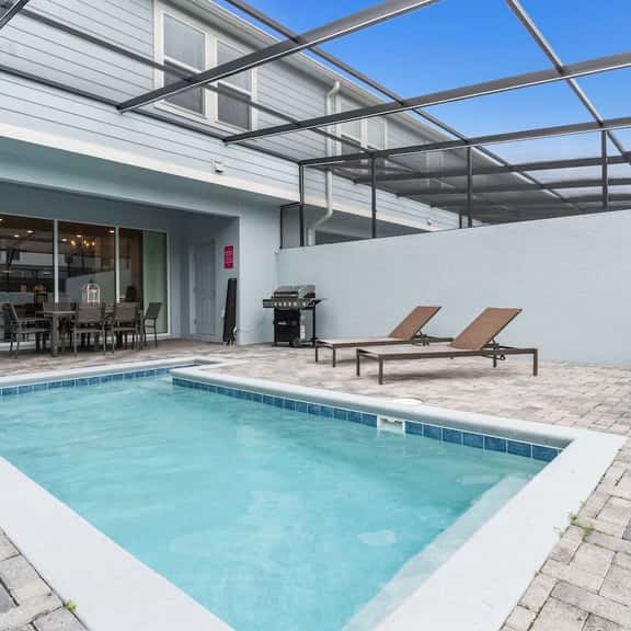 5BR Townhouse w/ Private Pool & Mickey-themed Room - Image 1