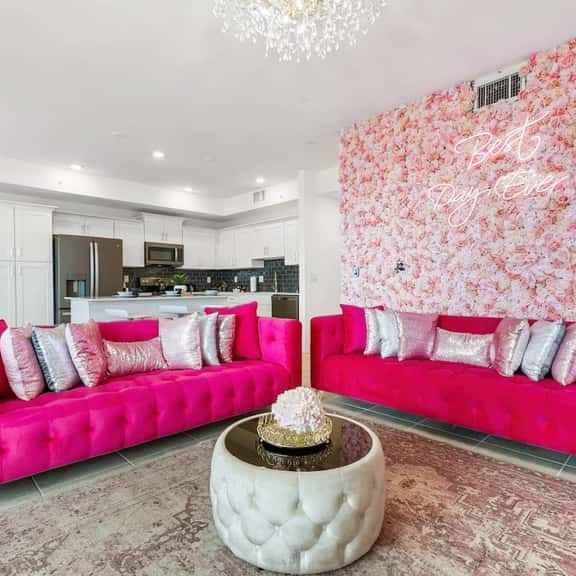Beautiful 2BR Condo w/ Private Balcony near Disney - Image 1