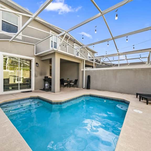 Sleeps 10 *Private Pool *FREE Waterpark Access! - Image 1