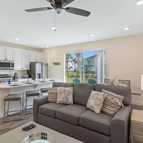 Cottage Retreat 3BR w Free Parking near WDW - Image 1