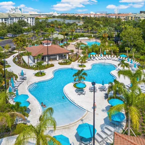 Sleeps 6•Corner Townhome•Resort Amenities - Image 1