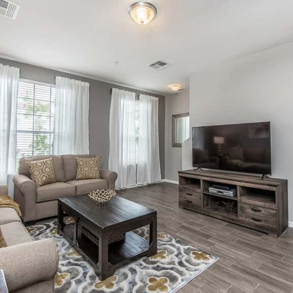 Resort Access 3BR Townhome w Free Parking near WDW - Image 1