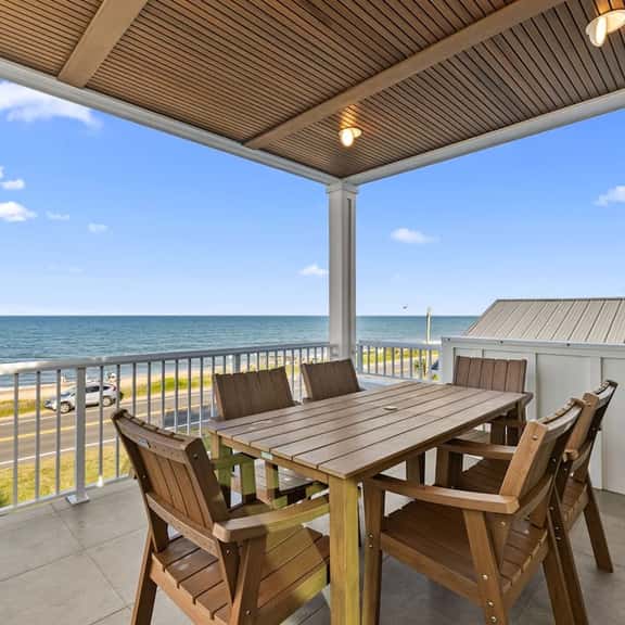 Oceanfront*Rooftop Balcony*BBQ Grill - Image 1