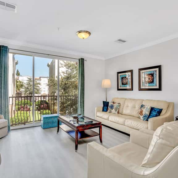 Vista Cay 3BR Townhome w Resort Pool near Parks - Image 1