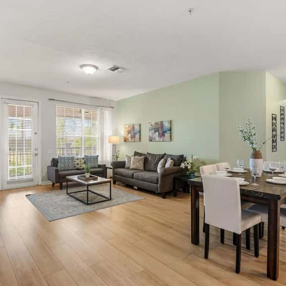 Lake Front 3BR Resort Condo close to OCCC - Image 1