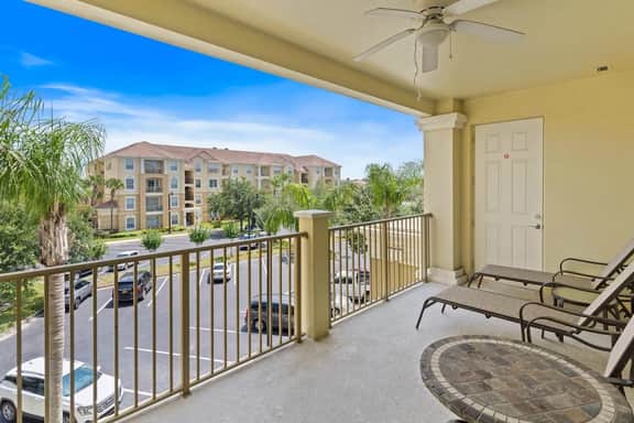 Balcony View 3BR Resort Condo near Epic Universe! - Image 3