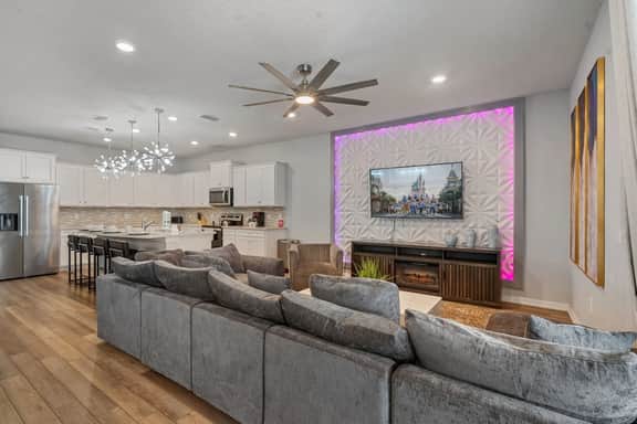 Sleeps 25•Game Room•Pool•Free Water Slides - Image 4