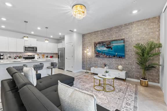 Clermont Loft w/ Arcade |5BR Townhouse Near Disney - Image 5