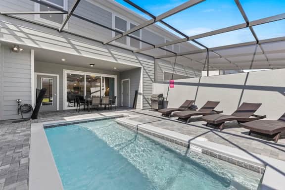 Clermont Loft w/ Arcade |5BR Townhouse Near Disney - Image 3